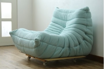 中古　美品　フランス　ligne roset(リーン・ロゼ)　ROSETTOGO(ロゼトーゴ)　ふっくらと包み込むようなフォルムが魅力の1人掛けソファ　(R-091214)