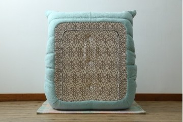 中古　美品　フランス　ligne roset(リーン・ロゼ)　ROSETTOGO(ロゼトーゴ)　ふっくらと包み込むようなフォルムが魅力の1人掛けソファ　(R-091214)