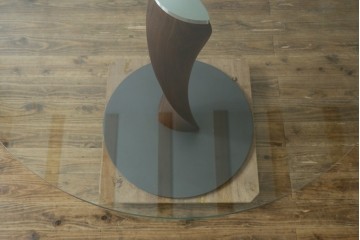 中古　美品　アクタス取り扱い　porada(ポラダ)　SPIN(スピン)　ガラス天板とらせん状の支柱がスタイリッシュなダイニングテーブル　定価約47万円　(R-091215)