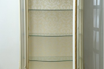 中古　美品　イタリア高級家具　SILIK(シリック)　ゴールド装飾が華やかなガラスキャビネット　定価約290万円　(R-091217)