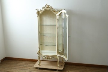 中古　美品　イタリア高級家具　SILIK(シリック)　ゴールド装飾が華やかなガラスキャビネット　定価約290万円　(R-091217)