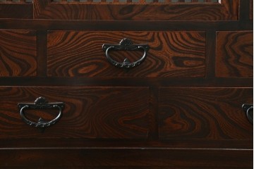 中古　美品　岩谷堂箪笥　美しい木目と格子扉が上品なサイドボード　(R-091219)