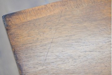 イギリスヴィンテージ　1960年頃　マホガニー材　パーケットリーが目を引くサイドチェスト　(R-091223)