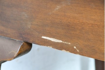 イギリスアンティーク　1940年から1950年頃　B. Maggs & Co(B. マッグス・アンド・カンパニー)　すらりとしたカブリオールレッグの引き出し付きサイドテーブル　(R-091224)