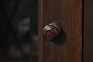 中古　美品　松本民芸家具　挽物脚が映えるC型サイドボード　定価約73万円　(R-091225)