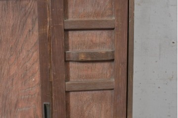 和製アンティーク　大正から昭和初期　大小の収納部を備えたレトロな下駄箱　(R-091234)