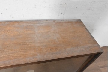 和製アンティーク　昭和初期　栓材　ワイドなガラス戸が印象的なローボード　(R-091237)