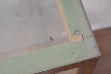 和製ヴィンテージ　昭和中期　四面ガラスのシンプルな脚付きカウンターショーケース　(R-091240)
