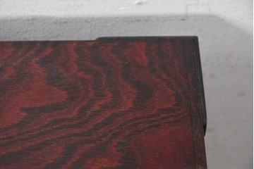 中古　岩谷堂箪笥　桜木作　重厚な飾り金具が映えるローチェスト　(R-091243)