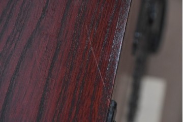 中古　岩谷堂箪笥　桜木作　重厚な飾り金具が映えるローチェスト　(R-091243)