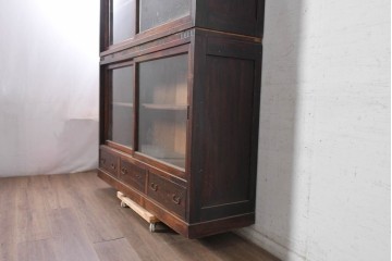 和製アンティーク　昭和初期　縦溝の装飾がアクセントの2段重ねキャビネット　(R-091245)