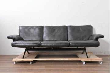 中古　スイス　de Sede(デセデ)　DS-31/103　本革の3人掛けソファ　現行定価約320万円　(R-091248)