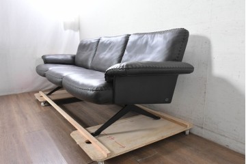 中古　スイス　de Sede(デセデ)　DS-31/103　本革の3人掛けソファ　現行定価約320万円　(R-091248)