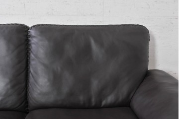 中古　スイス　de Sede(デセデ)　DS-31/103　本革の3人掛けソファ　現行定価約320万円　(R-091248)