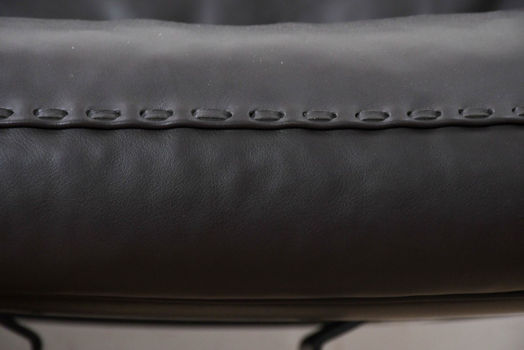中古　スイス　de Sede(デセデ)　DS-31/103　本革の3人掛けソファ　現行定価約320万円　(R-091248)