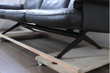 中古　スイス　de Sede(デセデ)　DS-31/103　本革の3人掛けソファ　現行定価約320万円　(R-091248)