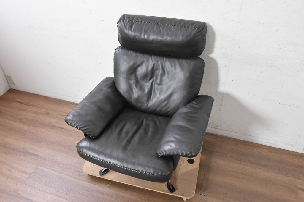 中古　スイス　de Sede(デセデ)　DS-31/111　本革のハイバックチェア　現行定価約190万円　(R-091249)
