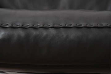 中古　スイス　de Sede(デセデ)　DS-31/111　本革のハイバックチェア　現行定価約190万円　(R-091249)