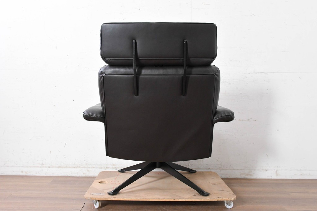 中古　スイス　de Sede(デセデ)　DS-31/111　本革のハイバックチェア　現行定価約190万円　(R-091249)
