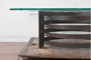 中古　希少な廃番品　高級品　VARO,S.A. VALENTI(バロッサバレンティ)　アーチ状ベースが個性的なモダンデザインのセンターテーブル　(R-091253)