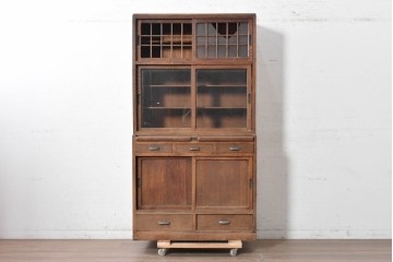 和製アンティーク　昭和初期から昭和中期　ナラ材　引き出し式作業台付きのレトロな食器棚　(R-091258)