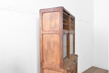 和製アンティーク　昭和初期から昭和中期　ナラ材　引き出し式作業台付きのレトロな食器棚　(R-091258)