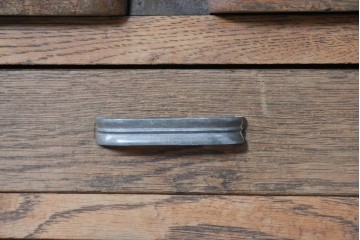 和製アンティーク　昭和初期から昭和中期　ナラ材　引き出し式作業台付きのレトロな食器棚　(R-091258)