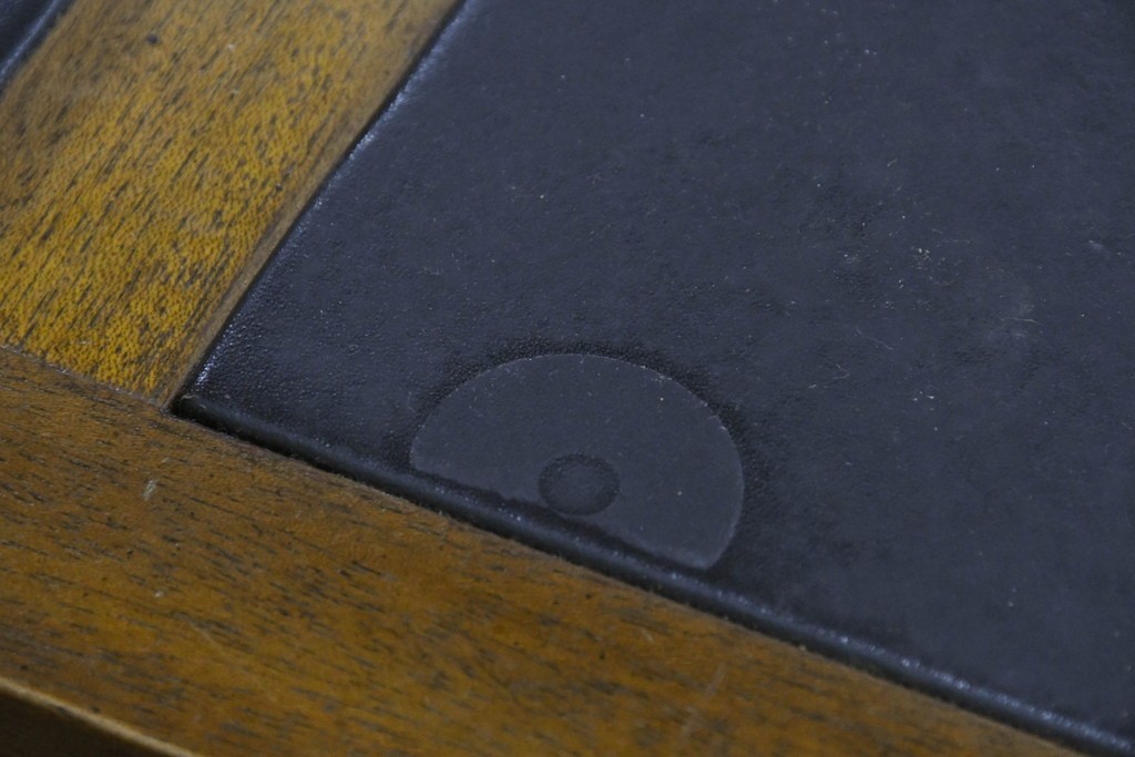 中古　アメリカ　DREXEL HERITAGE(ドレクセルヘリテイジ)　Triune(トライユン)　マホガニー材　引き出し9杯を備えたクラシカルな両袖デスク　定価約75万円　(R-091261)