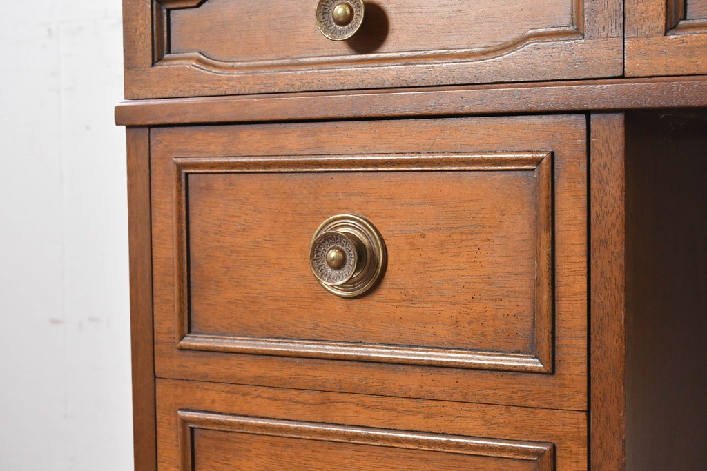 中古　アメリカ　DREXEL HERITAGE(ドレクセルヘリテイジ)　Triune(トライユン)　マホガニー材　引き出し9杯を備えたクラシカルな両袖デスク　定価約75万円　(R-091261)