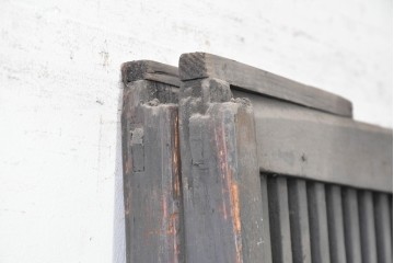アンティーク建具　明治から大正期　縦格子が端正な格子戸2枚セット　(R-091264)