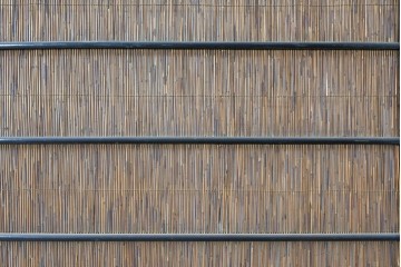 アンティーク建具　昭和初期　黒枠と帯の透かし意匠が印象的な夏戸4枚セット　(R-091266)