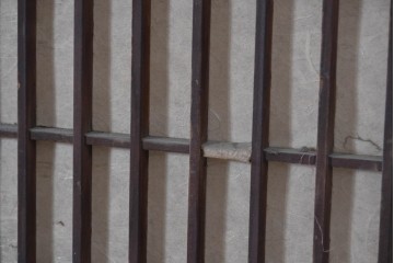 アンティーク建具　明治から大正期　赤みを帯びた木枠が味わい深い障子帯戸4枚セット　(R-091267)