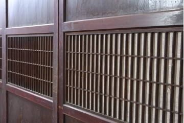 アンティーク建具　明治から大正期　赤みを帯びた木枠が味わい深い障子帯戸4枚セット　(R-091267)