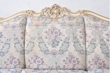 中古　イタリア高級家具　ロココ調　SILIK(シリック)　花柄の張地と華麗な彫刻が映える3人掛けソファ　(R-091268)