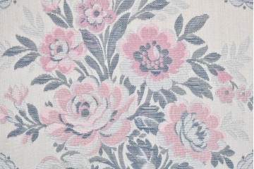 中古　イタリア高級家具　ロココ調　SILIK(シリック)　花柄の張地とゴールドカラーの彫刻装飾が華やかな1人掛けソファ　(R-091269)