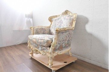 中古　イタリア高級家具　ロココ調　SILIK(シリック)　花柄の張地とゴールドカラーの彫刻装飾が華やかな1人掛けソファ　(R-091270)