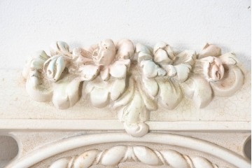 中古　イタリア高級家具　SILIK(シリック)　花柄ファブリックと彫刻装飾のアームチェア　※傷み有り　(R-091271)