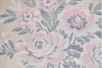 中古　イタリア高級家具　SILIK(シリック)　花柄ファブリックと彫刻装飾のアームチェア　※傷み有り　(R-091271)
