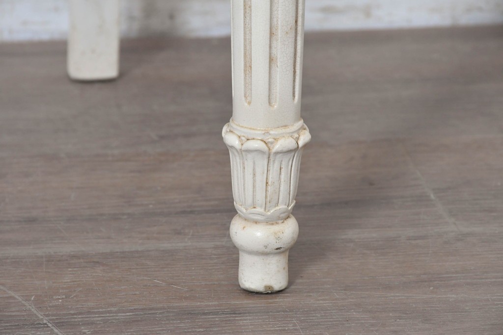 中古　イタリア高級家具　SILIK(シリック)　花柄ファブリックと彫刻装飾のアームチェア　※傷み有り　(R-091271)