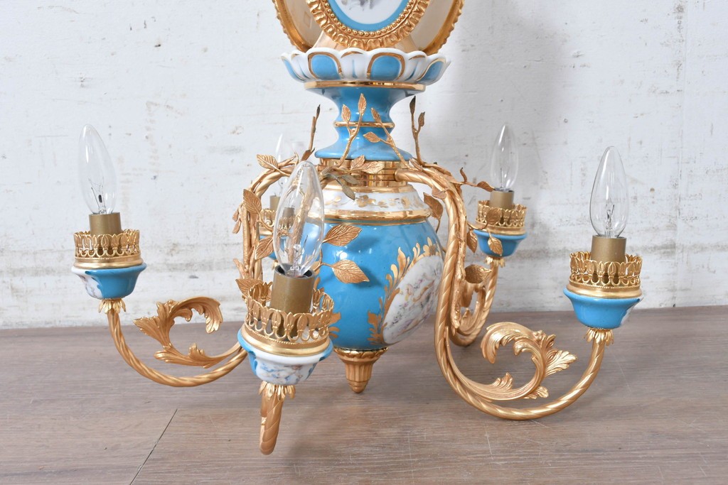 中古　イタリア製　F.B.A.I.(Fonderia Bronzi Artistici Italia)　Tiche(ティケ)　天使絵とブルー・ゴールドの装飾を備えた6灯シャンデリア　定価推定約160万円　(R-091272)