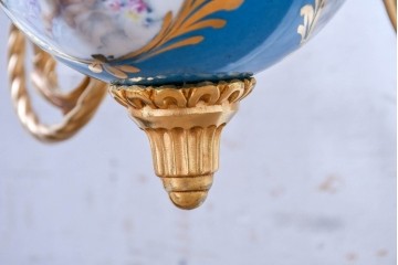 中古　イタリア製　F.B.A.I.(Fonderia Bronzi Artistici Italia)　Tiche(ティケ)　天使絵とブルー・ゴールドの装飾を備えた6灯シャンデリア　定価推定約160万円　(R-091272)
