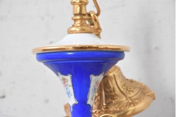 中古　イタリア製　F.B.A.I.(Fonderia Bronzi Artistici Italia)　鮮やかなブルーと華麗な花模様が目を引く6灯シャンデリア　定価推定約100万円〜125万円前後　(R-091273)