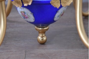 中古　イタリア製　F.B.A.I.(Fonderia Bronzi Artistici Italia)　鮮やかなブルーと華麗な花模様が目を引く6灯シャンデリア　定価推定約100万円〜125万円前後　(R-091273)