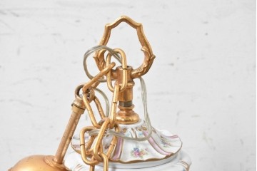 中古　イタリア製　F.B.A.I.(Fonderia Bronzi Artistici Italia)　可憐な花の絵付けと金色の曲線装飾が華やかな5灯シャンデリア　推定約100万円前後　(R-091274)
