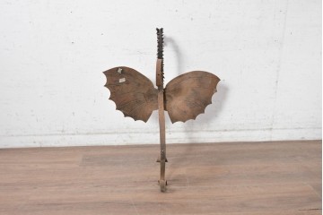 ヨーロッパアンティーク　1920年から1960年頃　ロートアイアン　細やかな意匠が目を引くドラゴンのオブジェ　(R-091282)