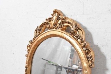 中古　美品　イタリアンデザイン　アンティーク調　ゴールドカラーの装飾が華やかなウォールミラー　(R-091284)