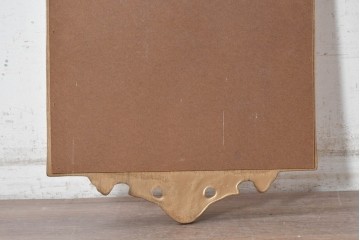 中古　美品　イタリアンデザイン　アンティーク調　ゴールドカラーの装飾が華やかなウォールミラー　(R-091284)