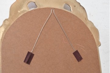 中古　美品　イタリアンデザイン　アンティーク調　ゴールドカラーの装飾が華やかなウォールミラー　(R-091285)