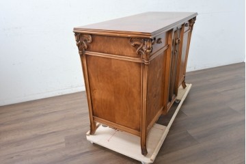 中古　CLイタリア(CLItalia)　花の象嵌と流麗な彫刻が美しいサイドボード　定価約180万円　(R-091288)