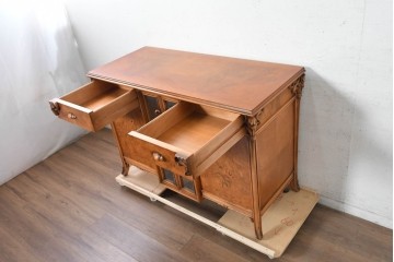 中古　CLイタリア(CLItalia)　花の象嵌と流麗な彫刻が美しいサイドボード　定価約180万円　(R-091288)